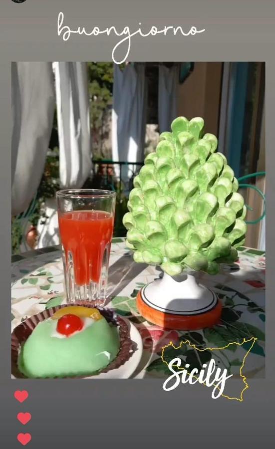 Bed And Breakfast Rosangela ตาออร์มินา ภายนอก รูปภาพ