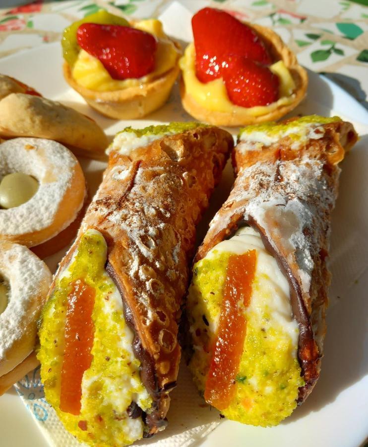 Bed And Breakfast Rosangela ตาออร์มินา ภายนอก รูปภาพ