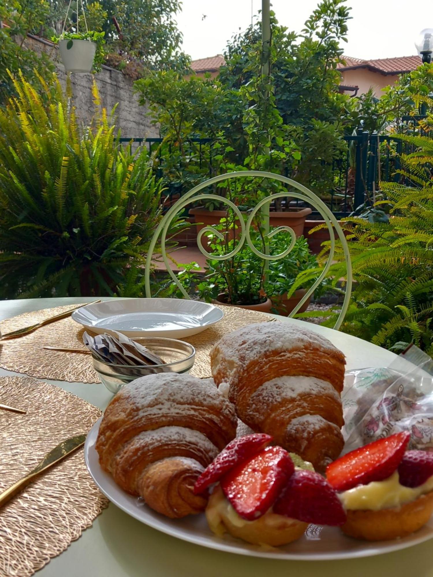 Bed And Breakfast Rosangela ตาออร์มินา ภายนอก รูปภาพ