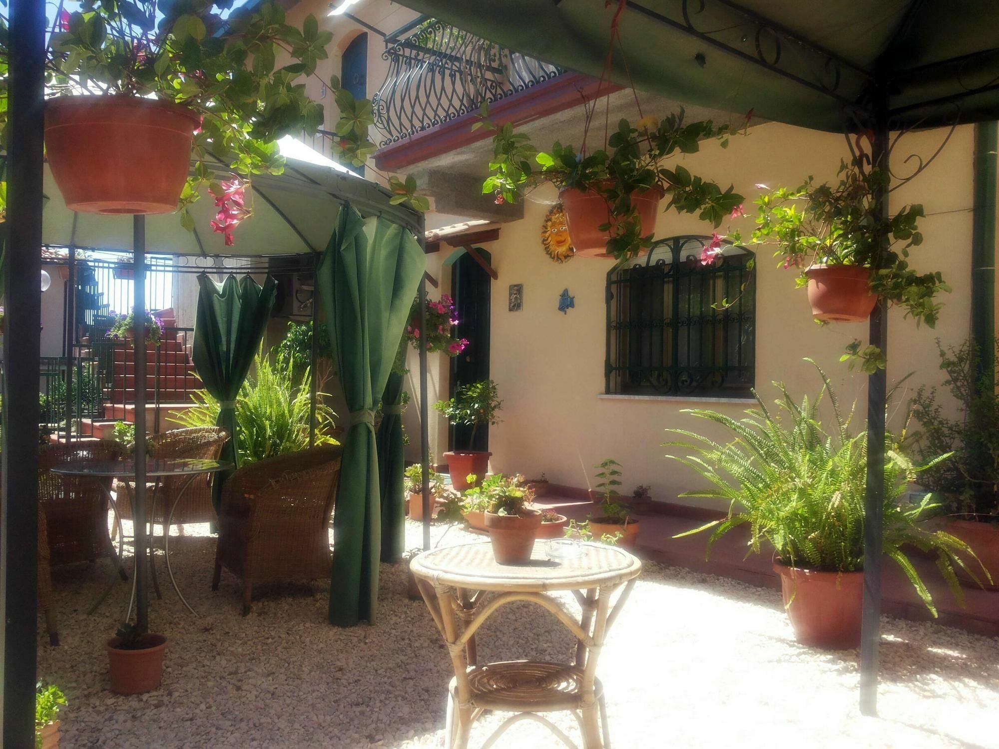 Bed And Breakfast Rosangela ตาออร์มินา ภายนอก รูปภาพ