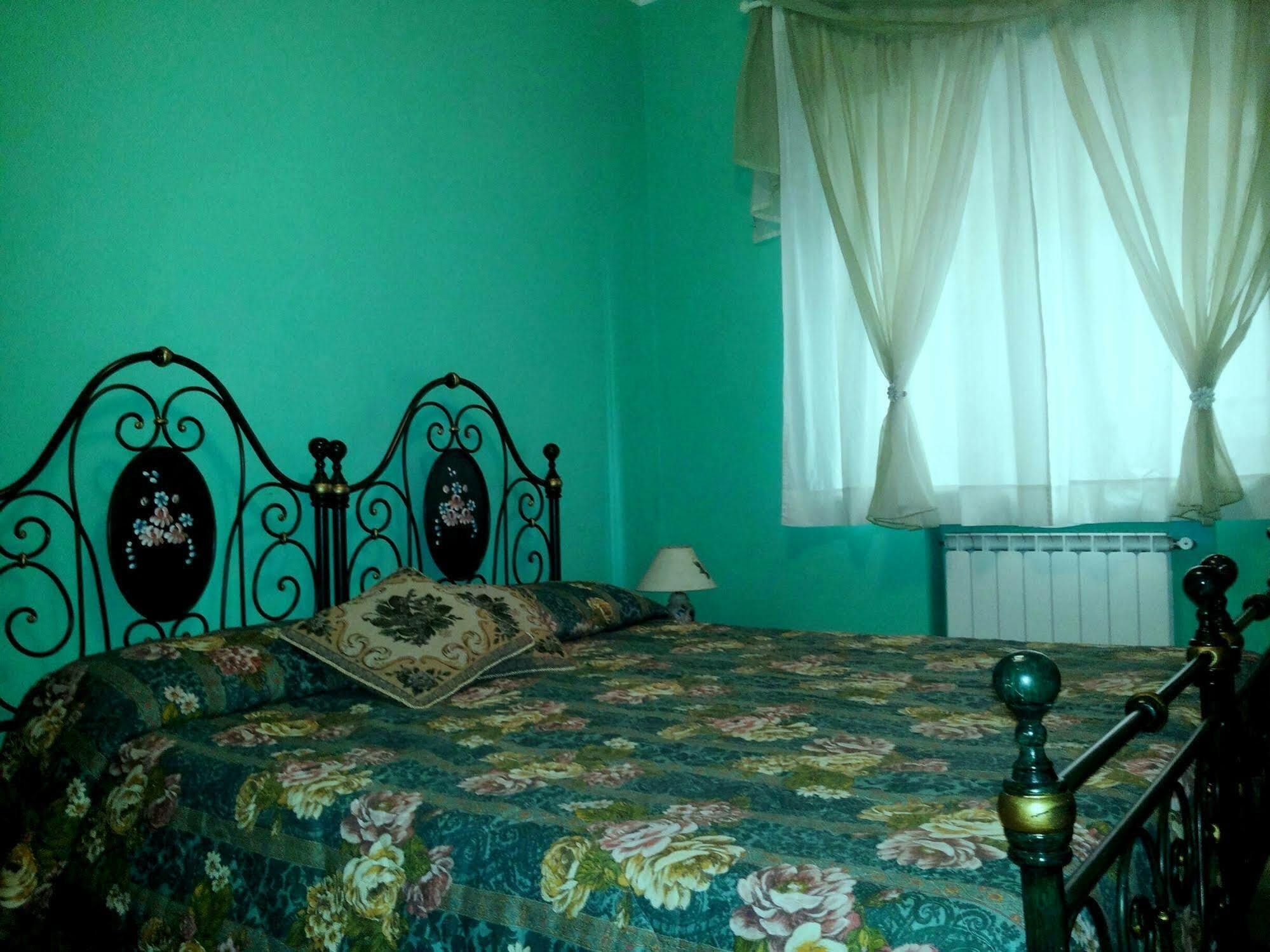Bed And Breakfast Rosangela ตาออร์มินา ภายนอก รูปภาพ