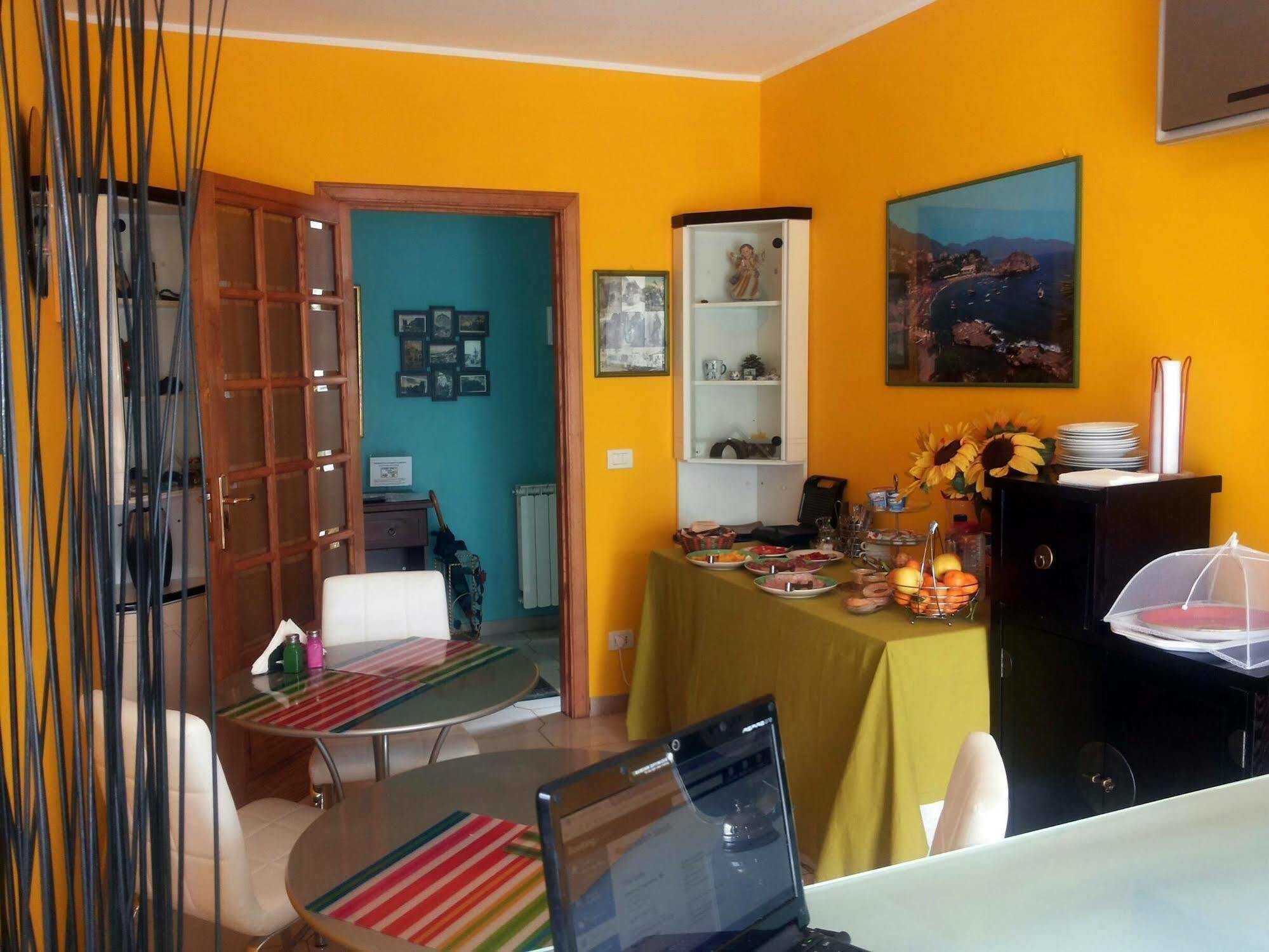 Bed And Breakfast Rosangela ตาออร์มินา ภายนอก รูปภาพ